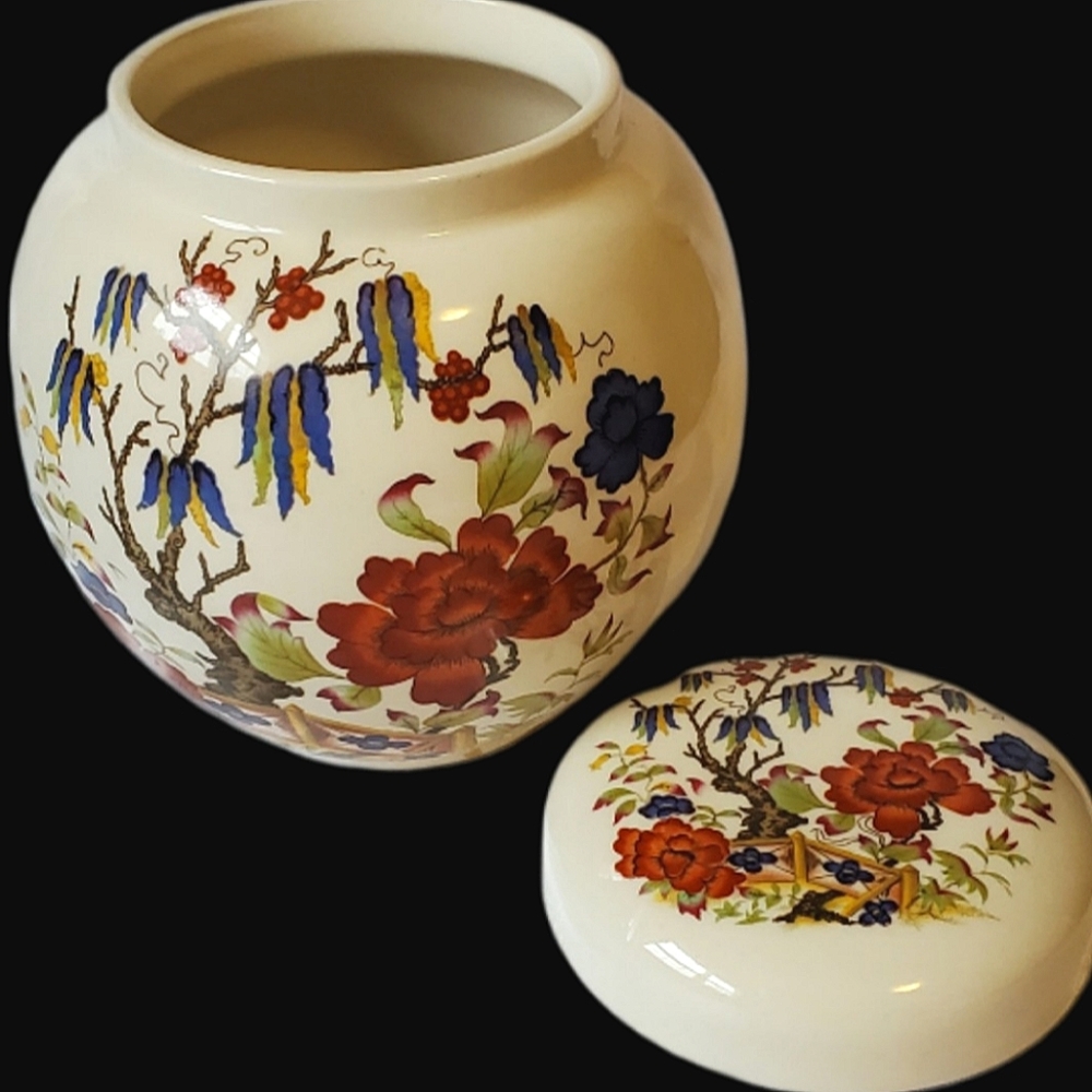 Vintage Sadler Ginger Jar Peony & Fence Pattern